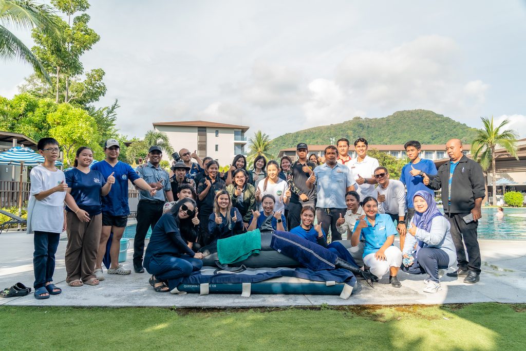 BlueQuest จับมือ โอโซ่ ภูเก็ต–อมารี ภูเก็ต ผนึกกำลังหน่วยงานภาครัฐ ภาคเอกชน และชุมชน จัดอบรมช่วยชีวิตสัตว์ทะเลหายากเกยตื้น พร้อมเชื่อมโยงการแจ้งเหตุผ่านแอปพลิเคชัน